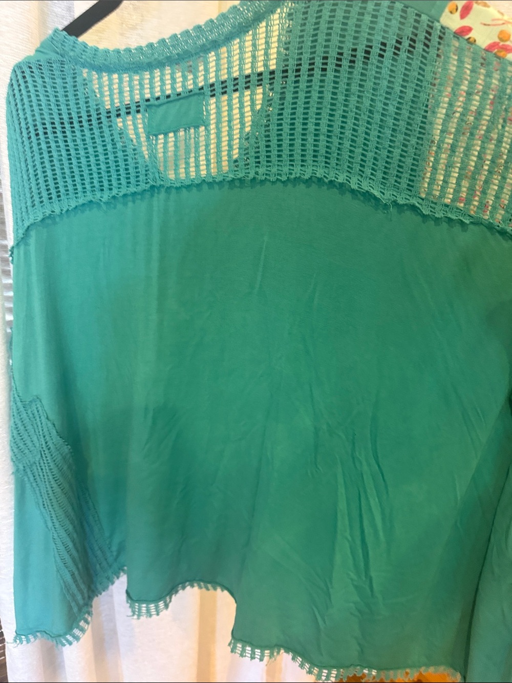 POL Teal Patchwork V‑Neck Women's Tunic with Floral Sleeves - Picture 5 of 5